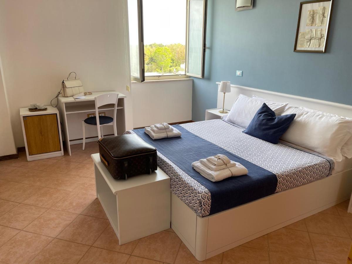 فندق Gatto Bianco Casalabate ليتشي المظهر الخارجي الصورة